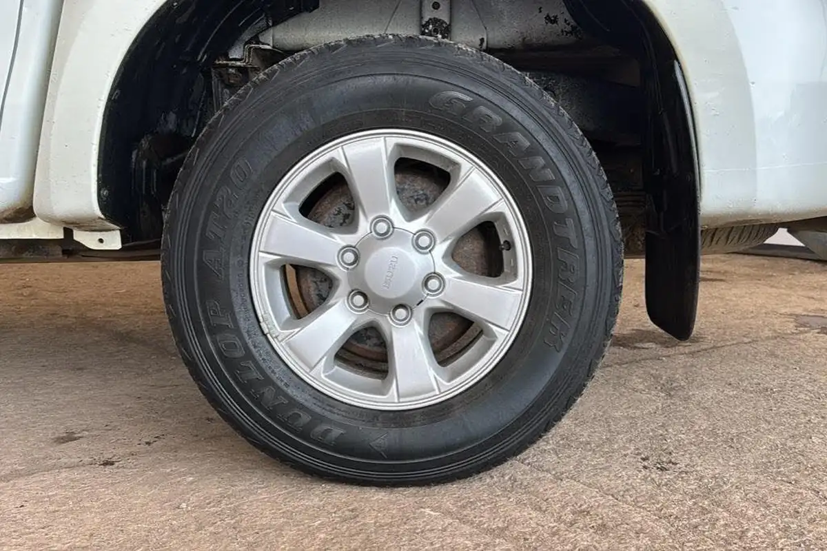 2019-isuzu-d-max-19td-utility-4x4-double-pickup-big-15