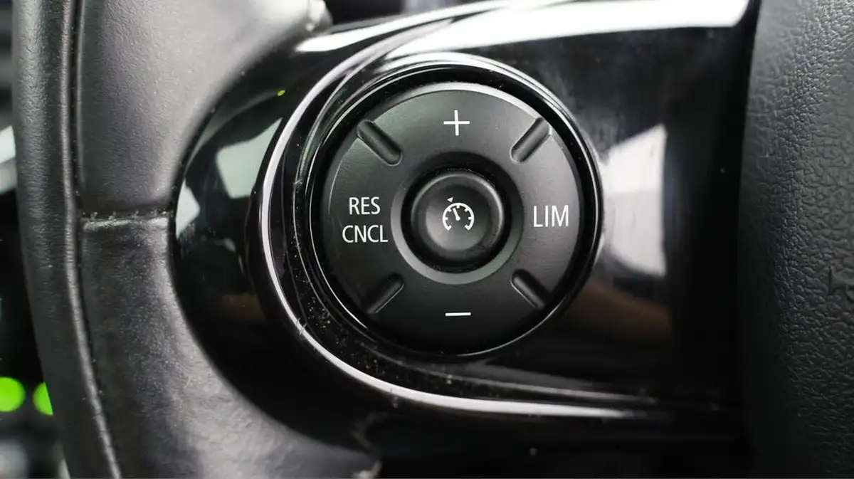 2019-mini-cooper-20-cooper-s-exclusive-189bhp-hatchback-5d-big-22