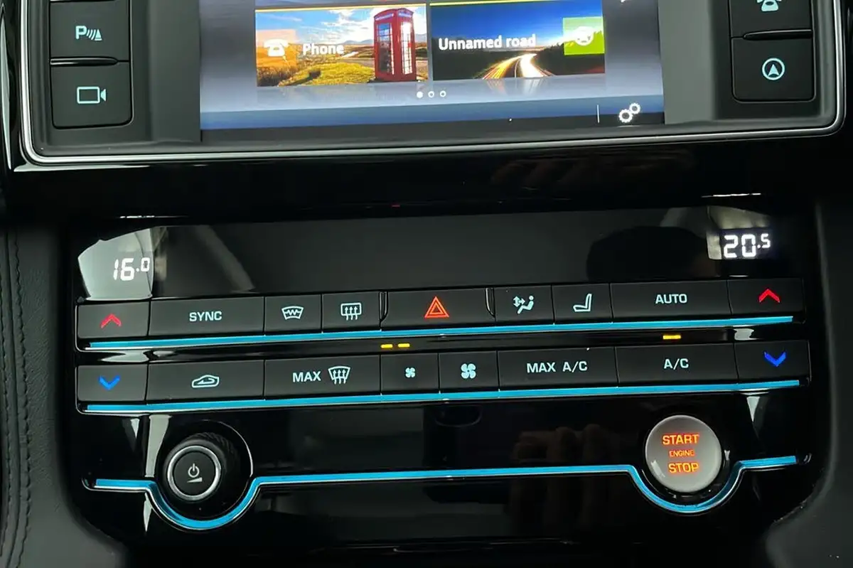 2018-jaguar-f-pace-20-i4d-portfolio-180ps-awd-auto-big-13