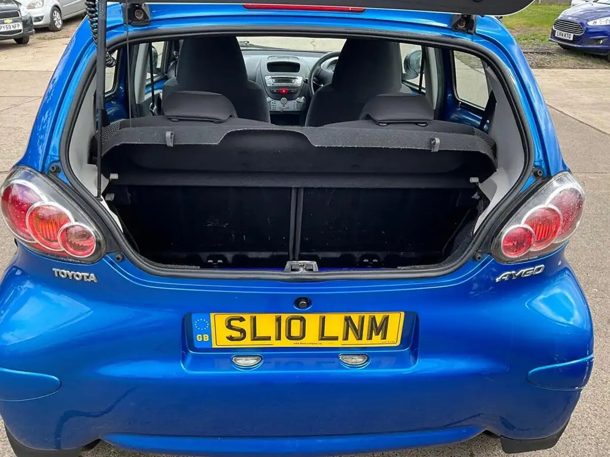 2010-toyota-aygo-10-aygo-blue-vvt-i-5d-big-59