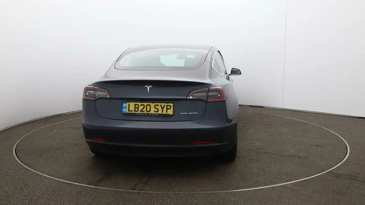 2020-tesla-model-3-e-long-range-big-49