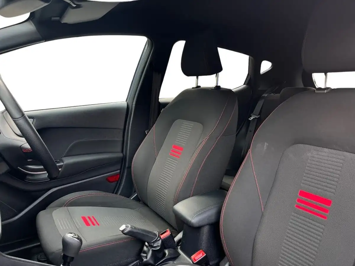 2022-ford-fiesta-10t-st-line-100ps-5d-big-9