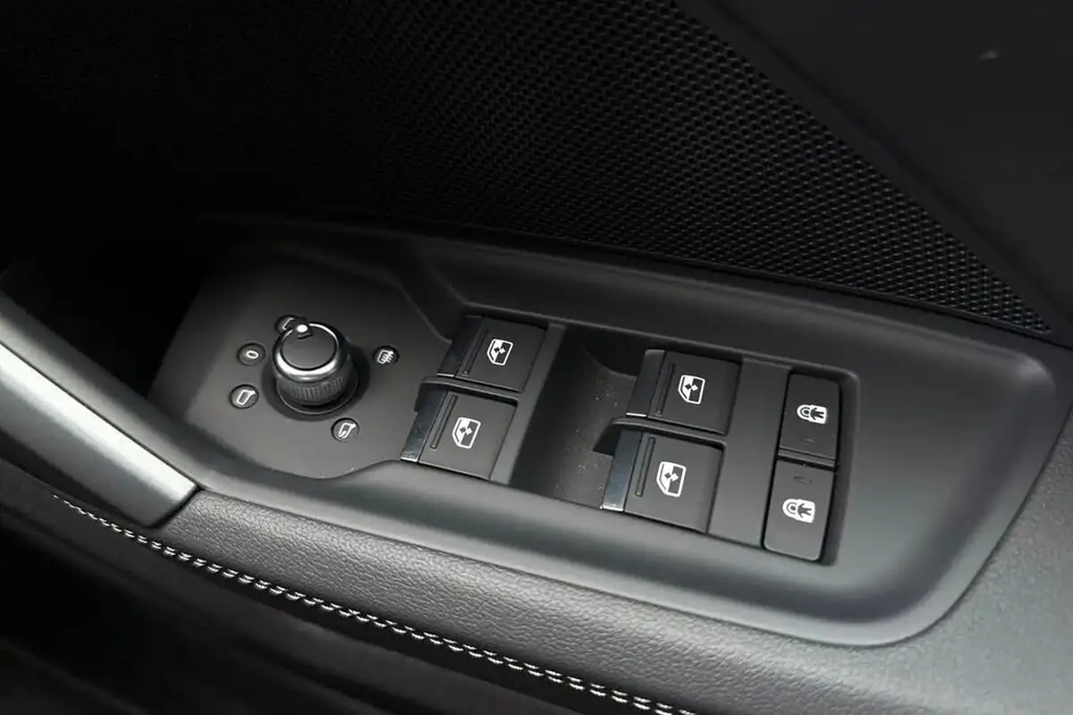 2024-audi-a3-15-35-tfsi-black-edition-saloon-4d-s-tronic-big-39