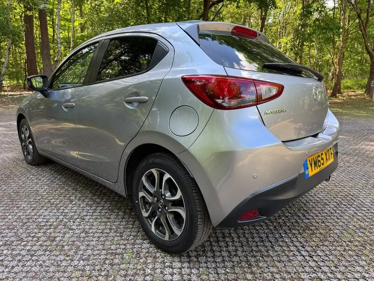 2016-mazda-mazda2-15td-sport-nav-big-3