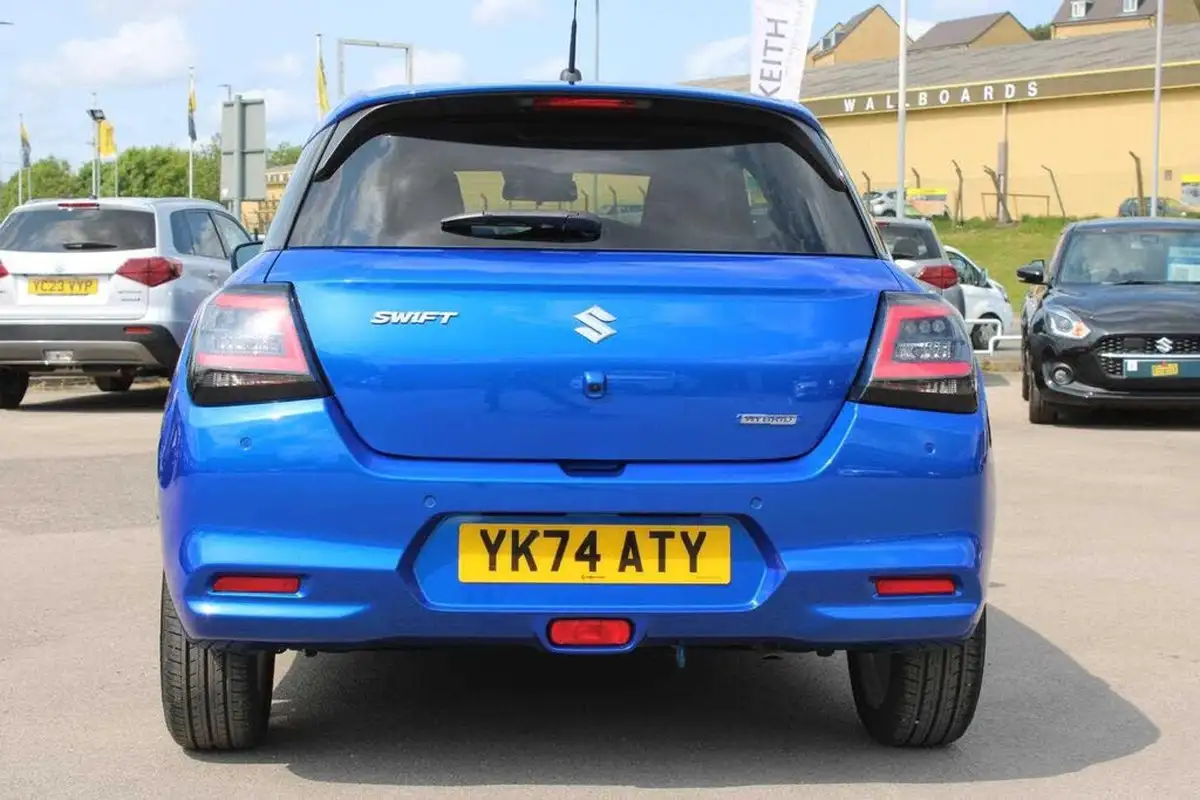 2024-suzuki-swift-12-motion-big-7