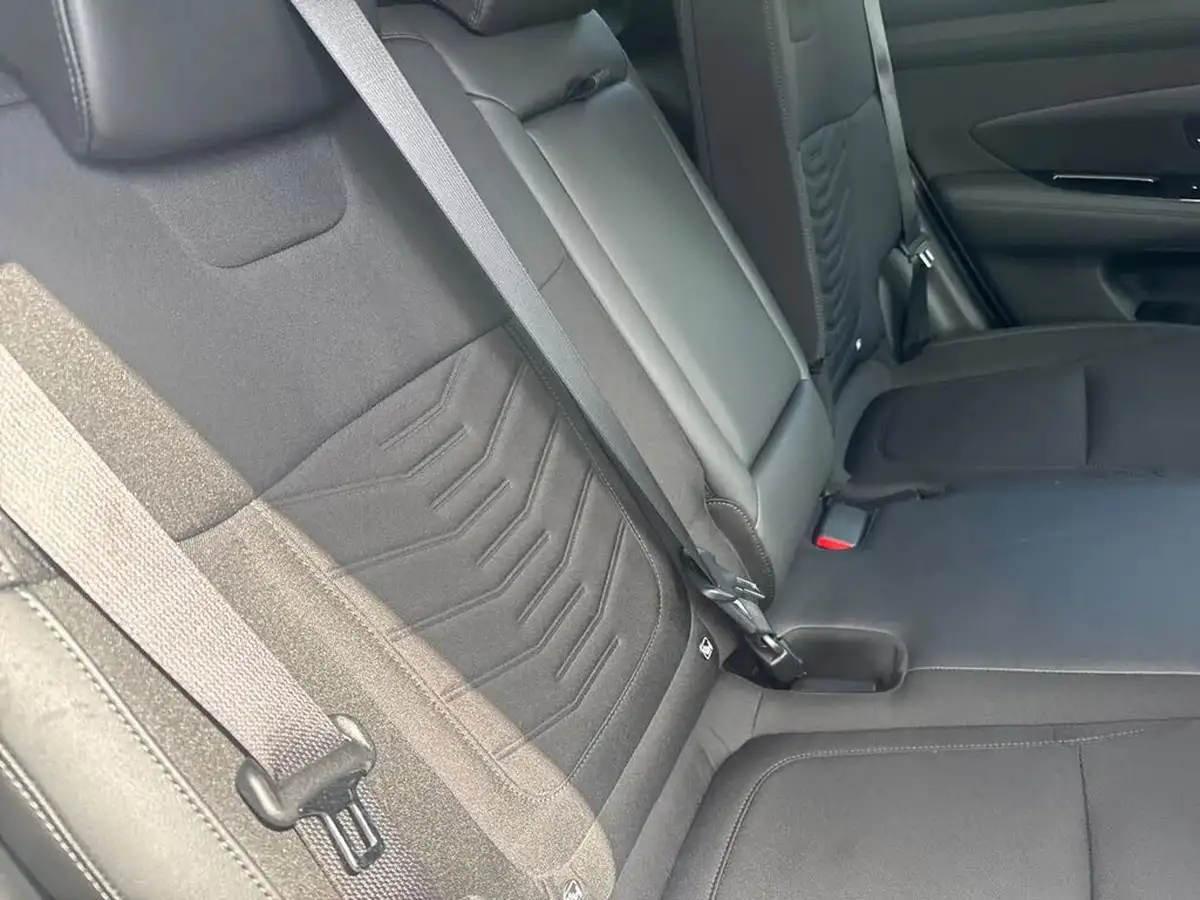 2024-hyundai-tucson-16-t-gdi-premium-160ps-two-tone-roof-big-8
