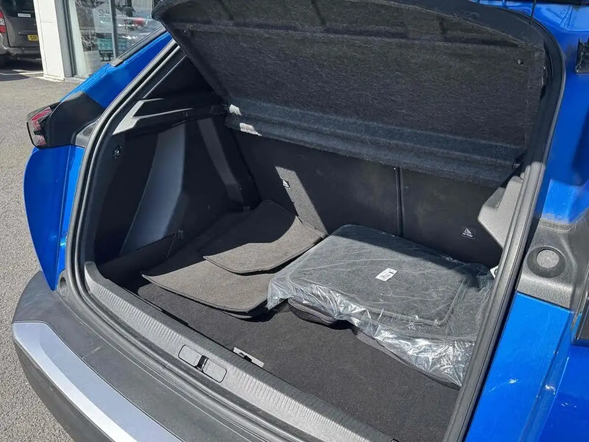 2021-peugeot-2008-suv-e-gt-big-20