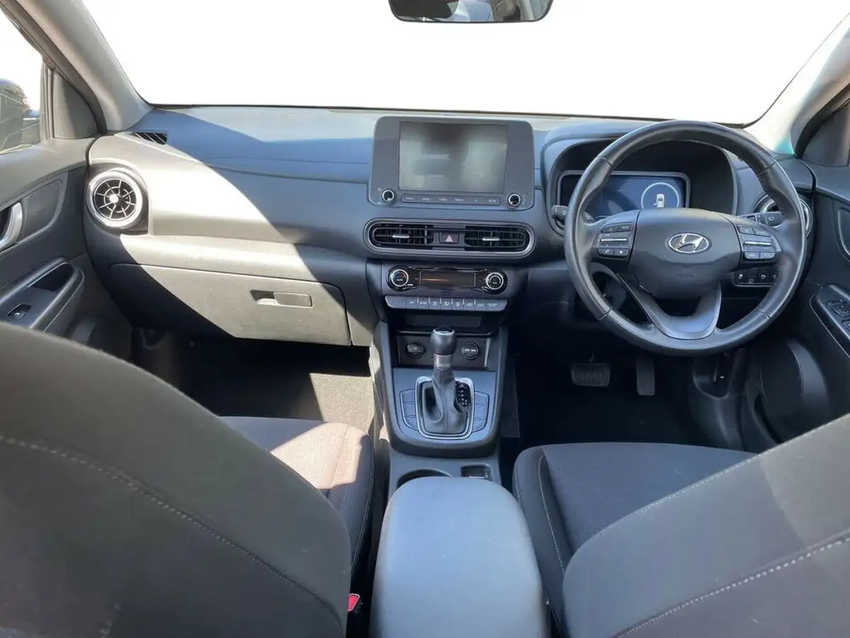 2023-hyundai-kona-16-gdi-se-connect-big-12