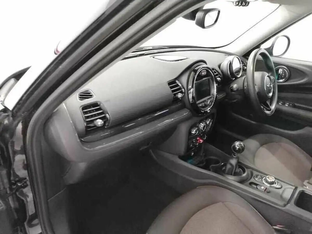 2018-mini-clubman-15-cooper-big-17