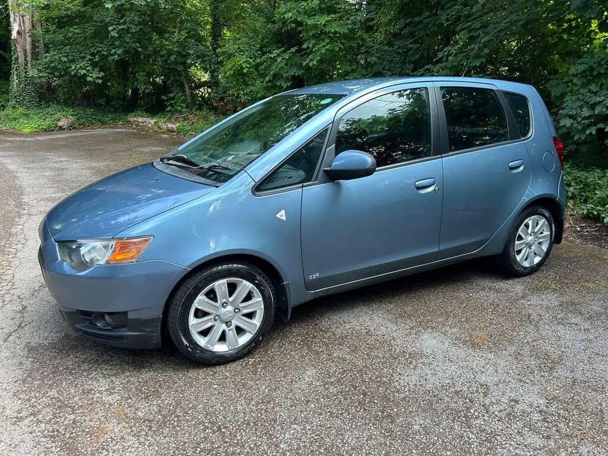 2011-mitsubishi-colt-13-cz2-5d-big-3