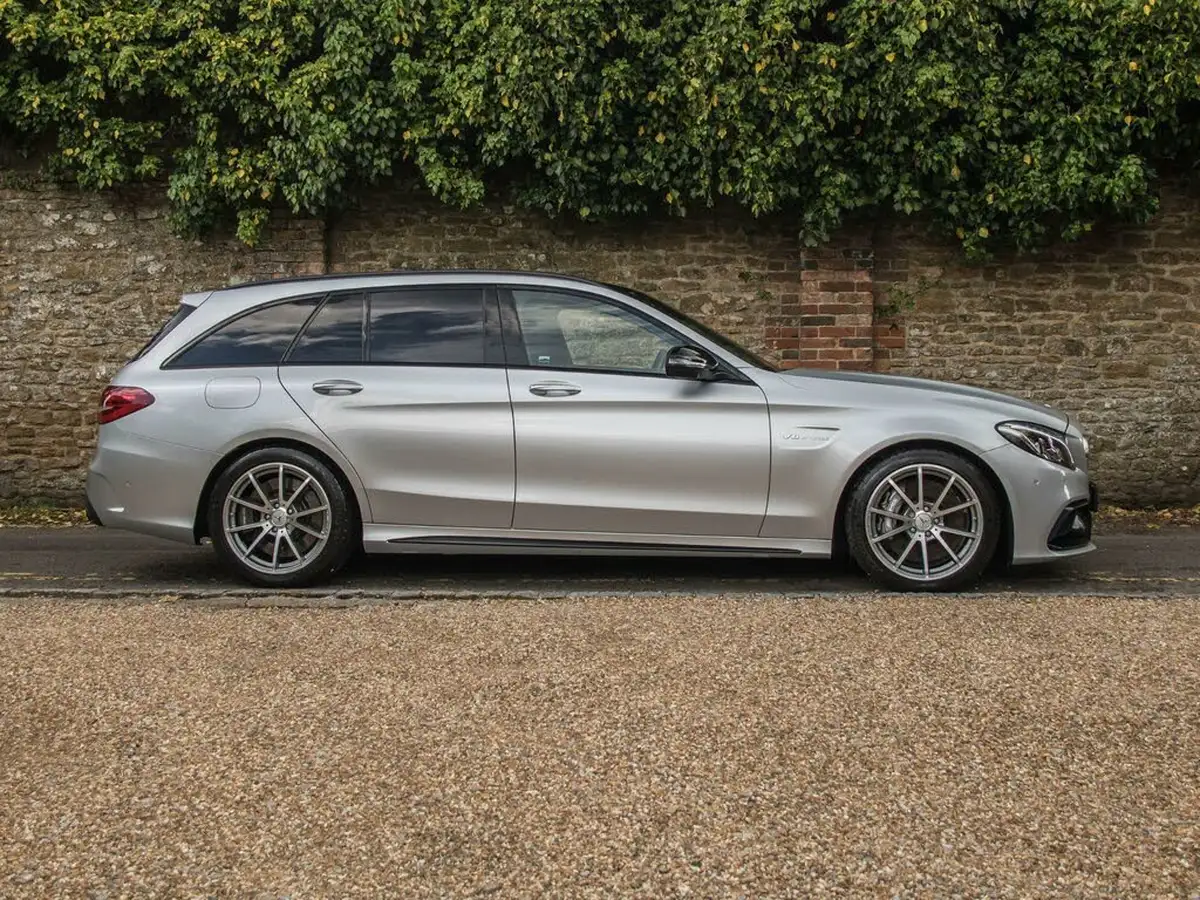 2018-mercedes-benz-c-class-40-c63-amg-premiumss-estate-5d-speedshift-mct-big-11
