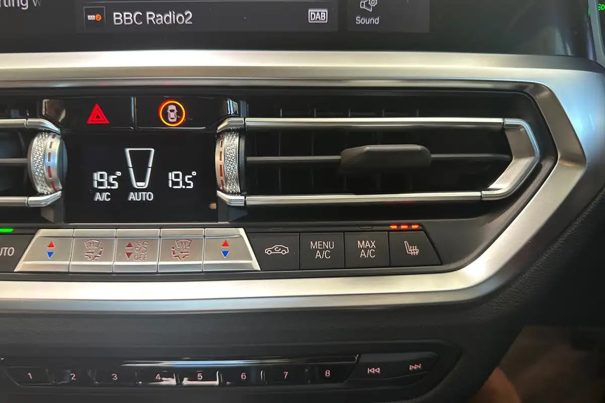 2021-bmw-4-series-30-m4-competition-coupe-big-36