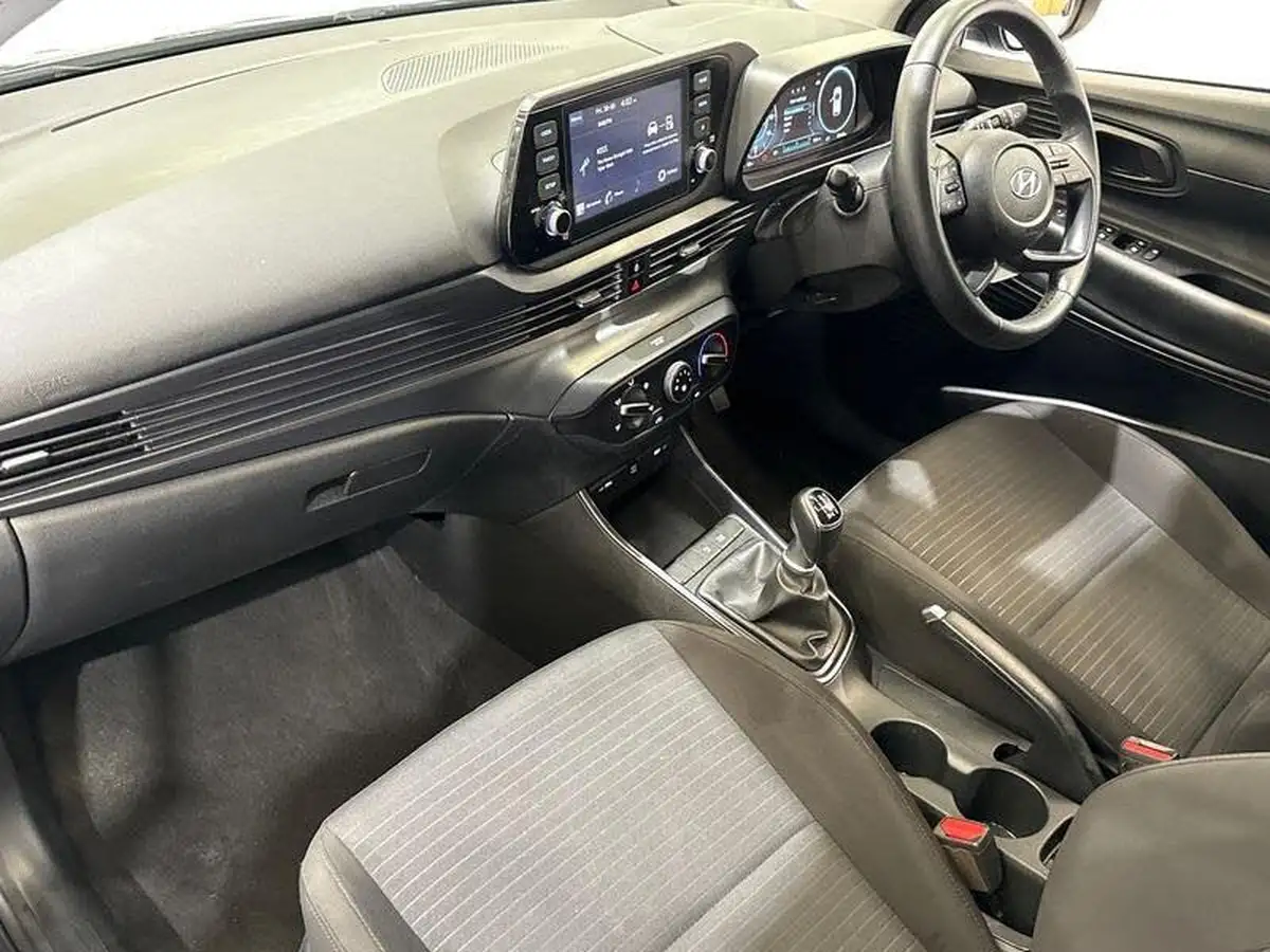 2022-hyundai-i20-10-t-gdi-se-connect-eclutch-imt-big-10