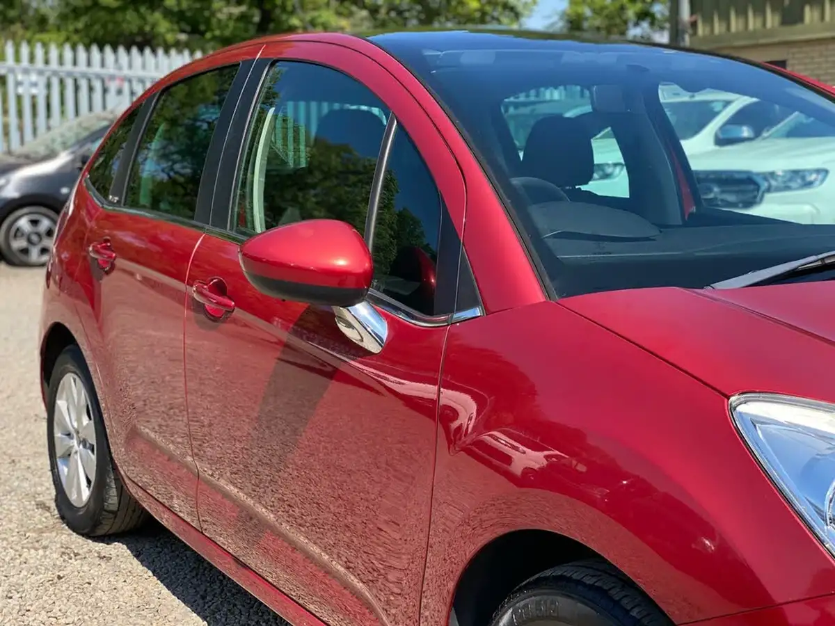 2011-citroen-c3-14-vtr-16v-95ps-1397cc-big-24