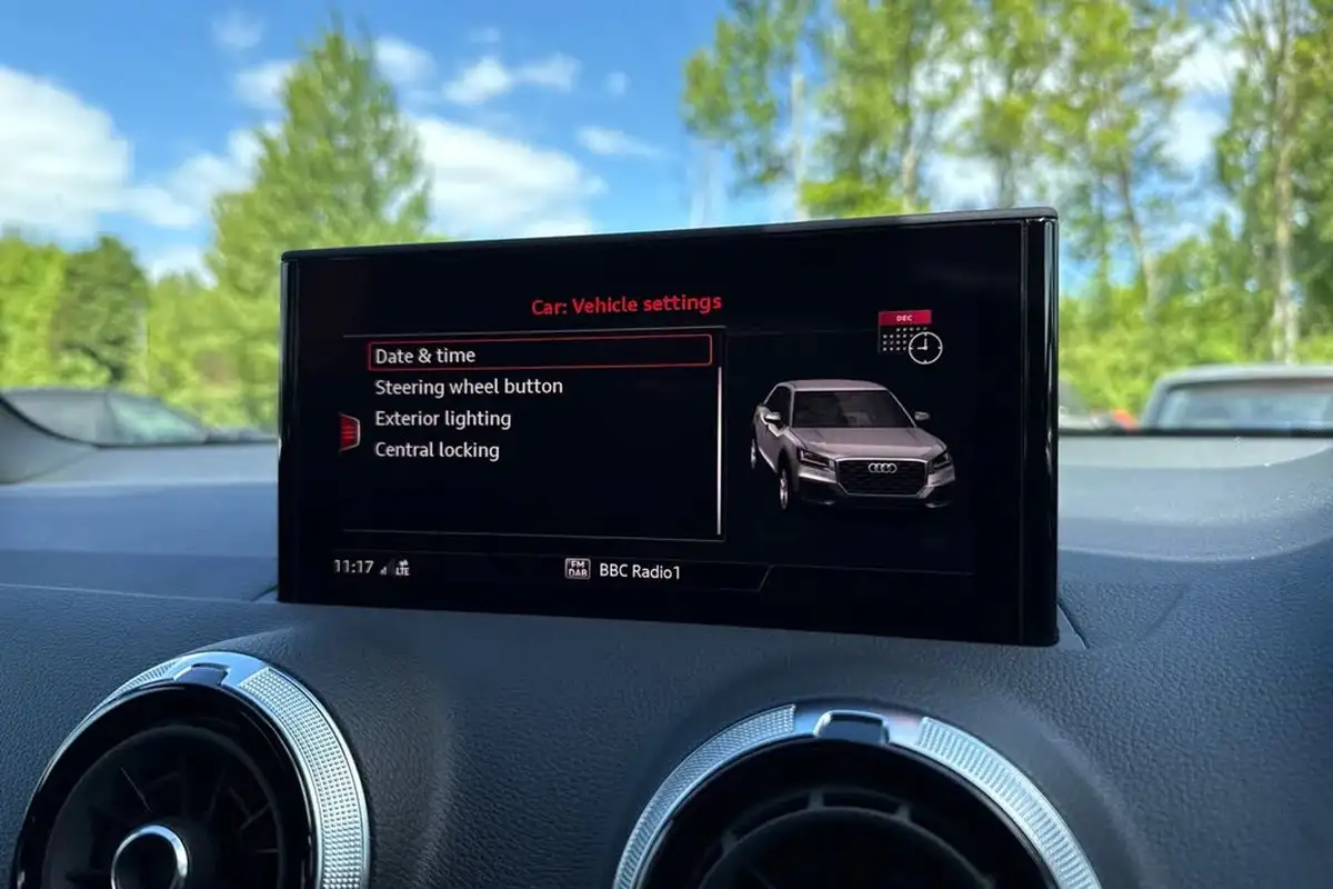2024-audi-q2-15-35-tfsi-s-line-tronic-big-54