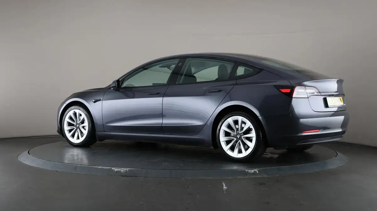 2021-tesla-model-3-e-long-range-4x4-big-74
