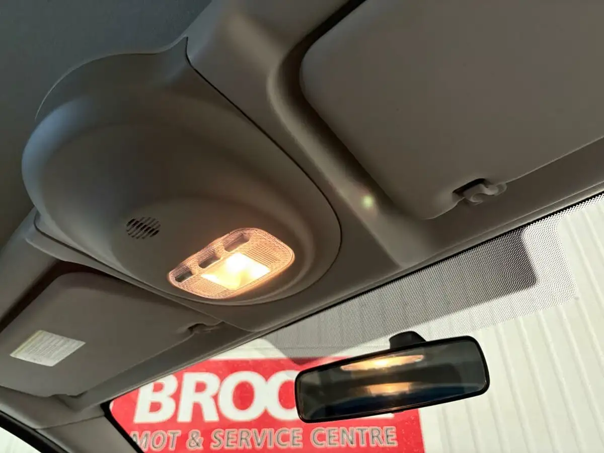 2011-citroen-berlingo-16td-multispace-plus-special-edition-big-25