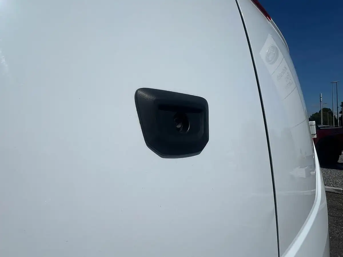 2023-ford-transit-custom-big-30