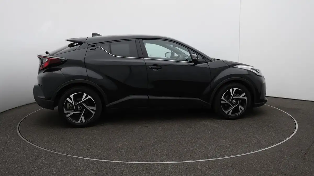 2022-toyota-c-hr-20-vvt-i-design-big-50
