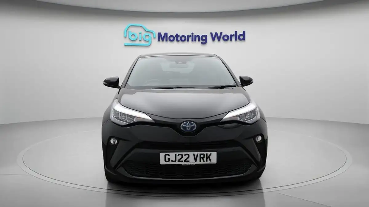 2022-toyota-c-hr-20-vvt-i-design-big-2