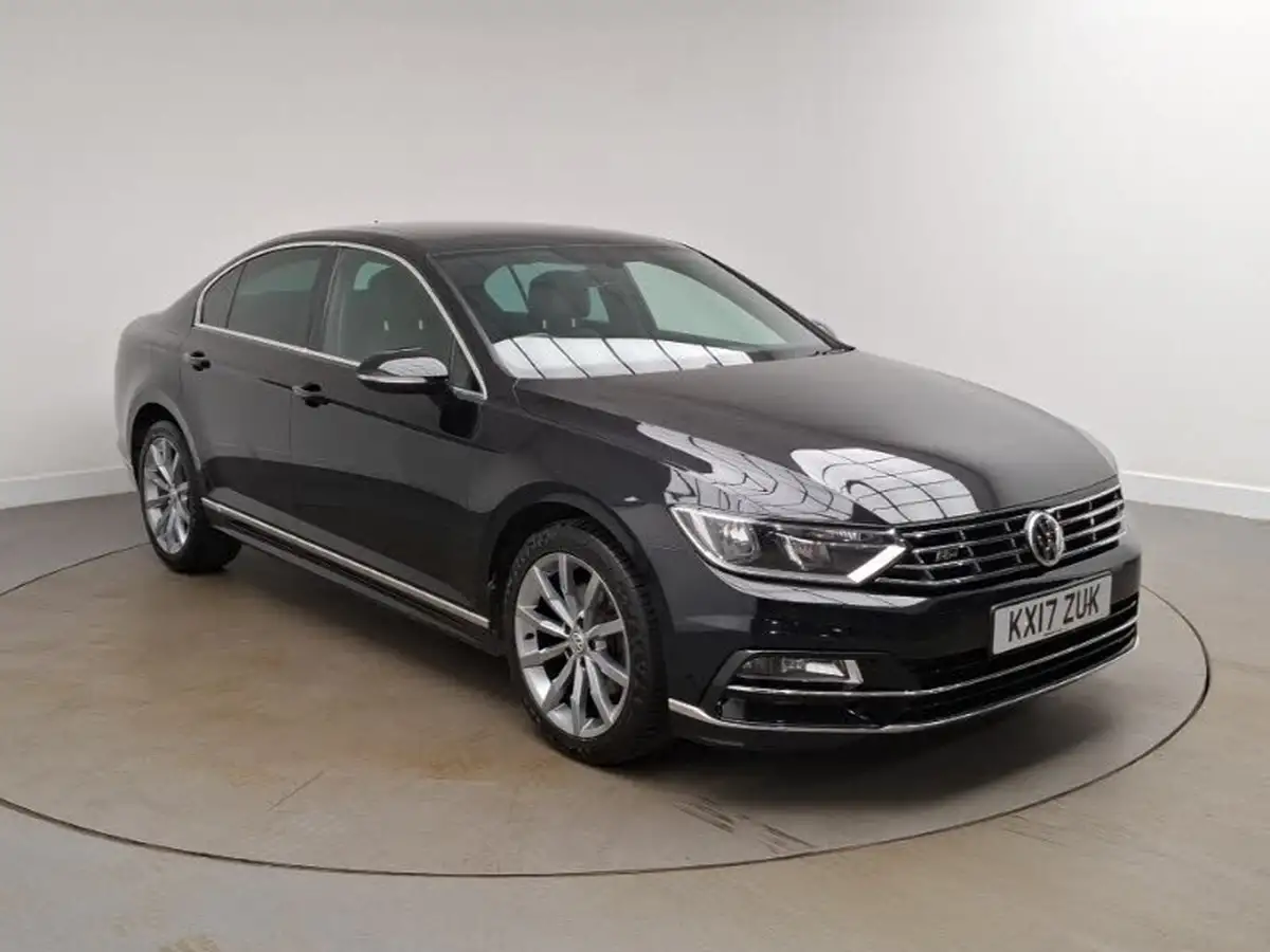 2017-volkswagen-passat-20tdi-r-line-150ps-ss-saloon-4d-dsg-big-12