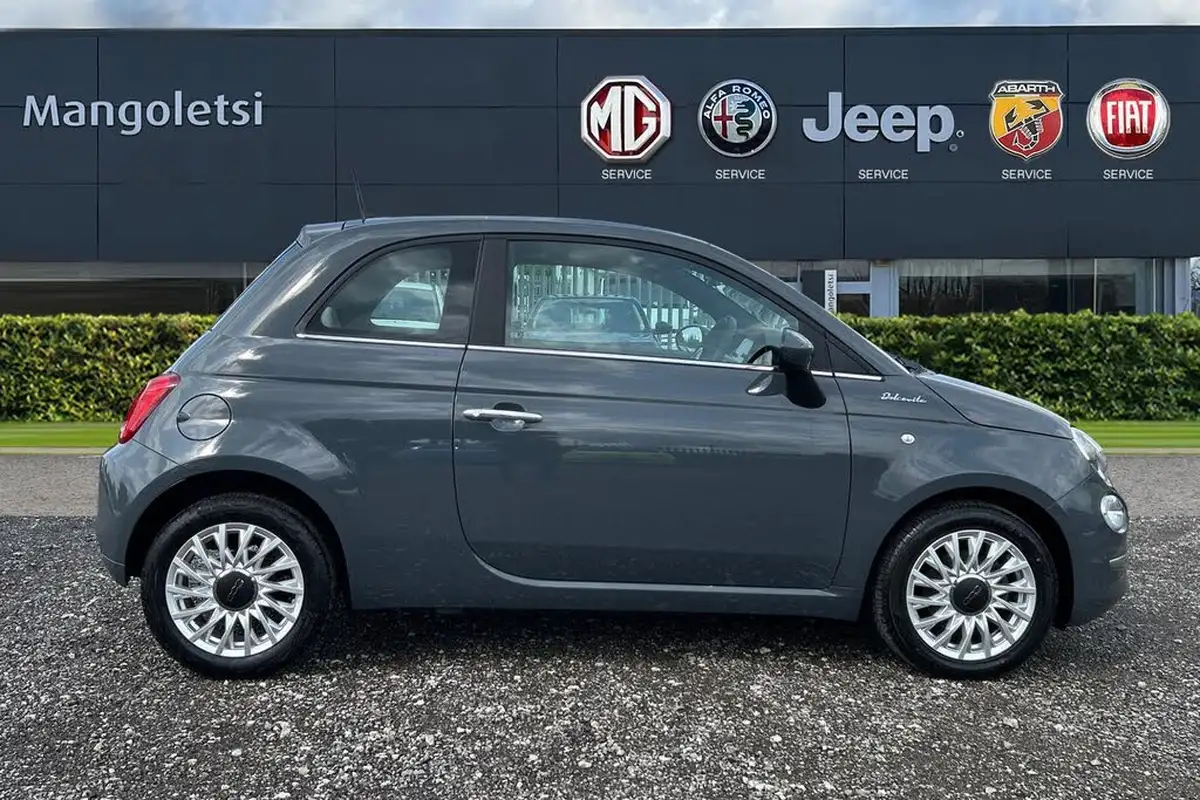 2022-fiat-500-10-dolcevita-big-3