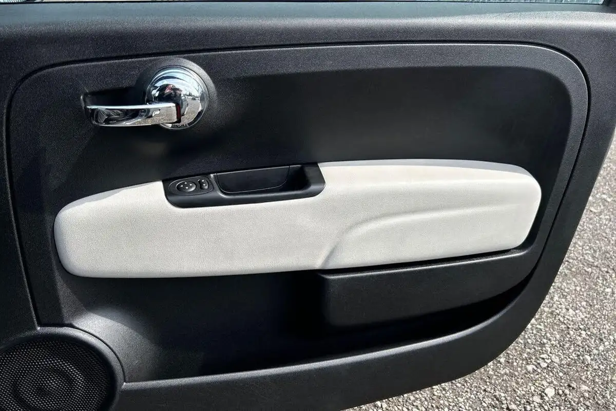 2022-fiat-500-10-dolcevita-big-27