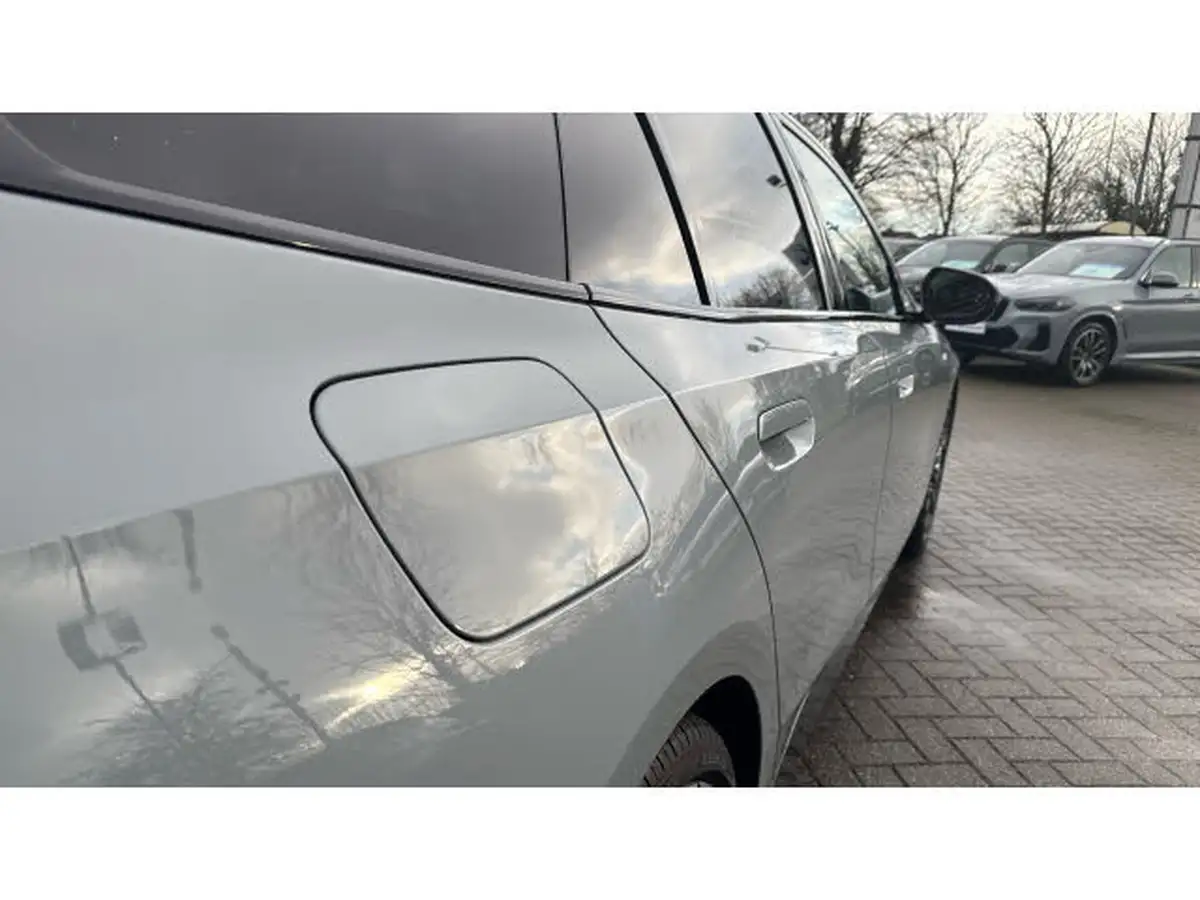 2025-bmw-5-series-20-530e-m-sport-pro-touring-5d-big-37