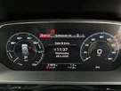2022-audi-e-tron-55e-technik-station-wagon-small-31