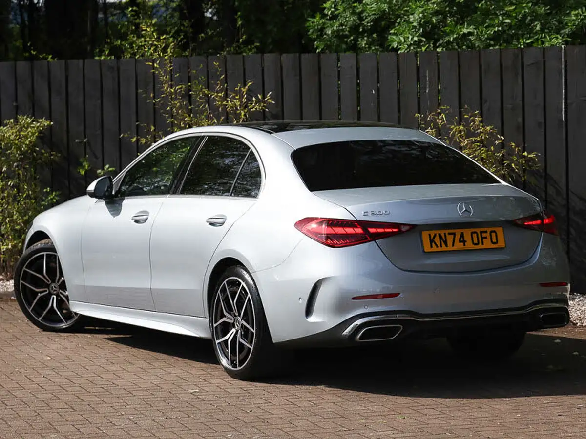 2024-mercedes-benz-c-class-20-c300-amg-line-premium-plus-259ps-saloon-4d-1999cc-big-1