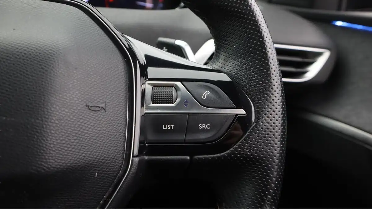 2019-peugeot-3008-suv-20-bluehdi-gt-line-premium-20-bluehdi-big-28