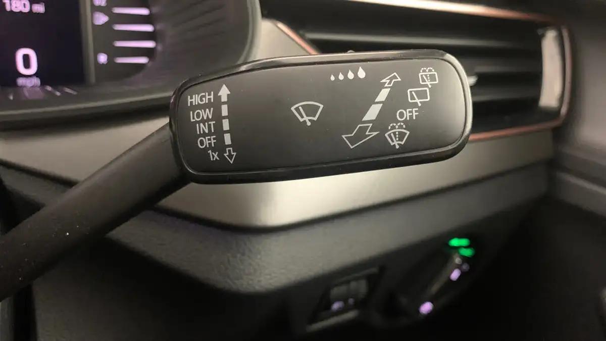 2021-skoda-scala-15-tsi-se-l-dsg-big-33