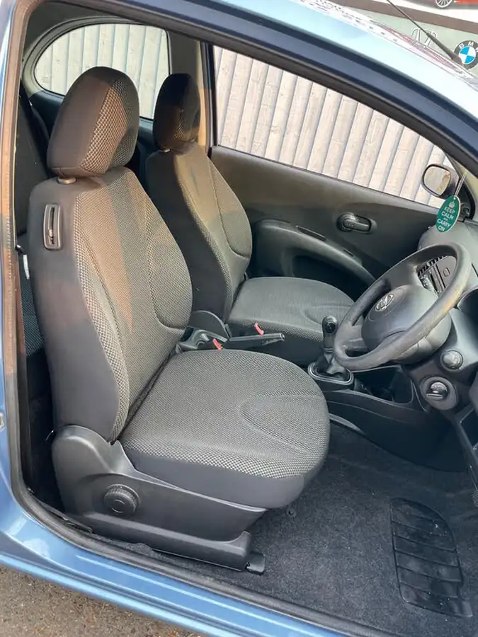 2009-nissan-micra-12-visia-3d-big-22