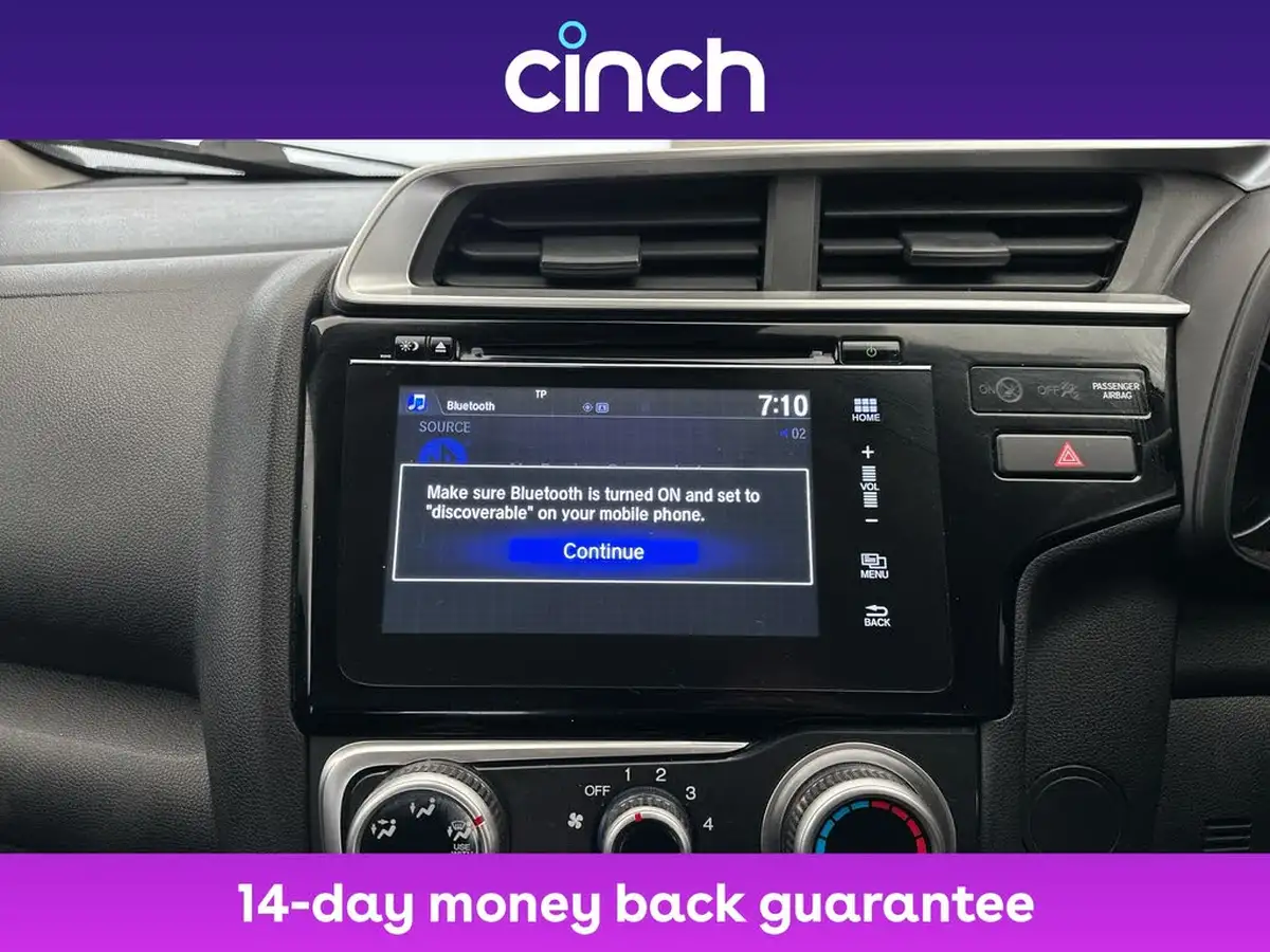 2019-honda-jazz-15-i-vtec-sport-navi-cvt-big-21