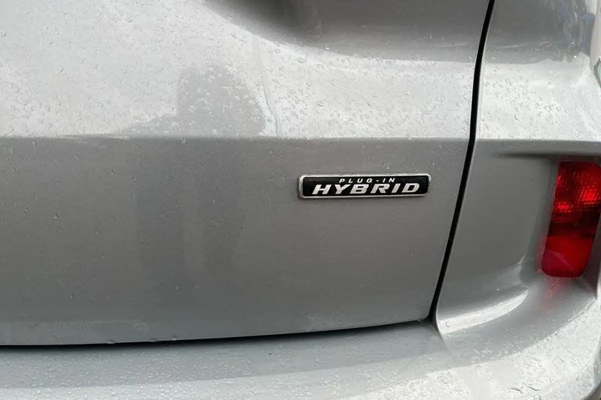 2022-ford-kuga-25t-st-line-x-edition-225ps-phev-big-24