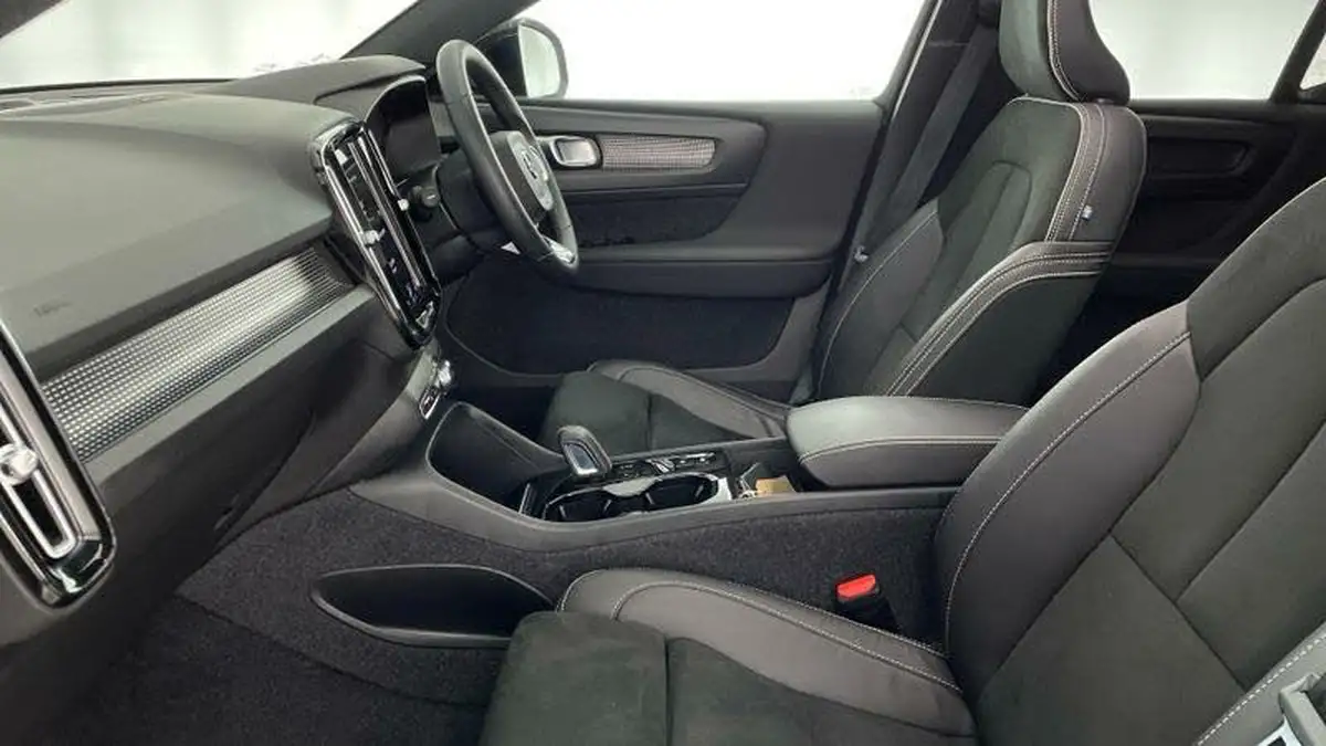 2021-volvo-xc40-15-t5-r-design-262bhp-big-37