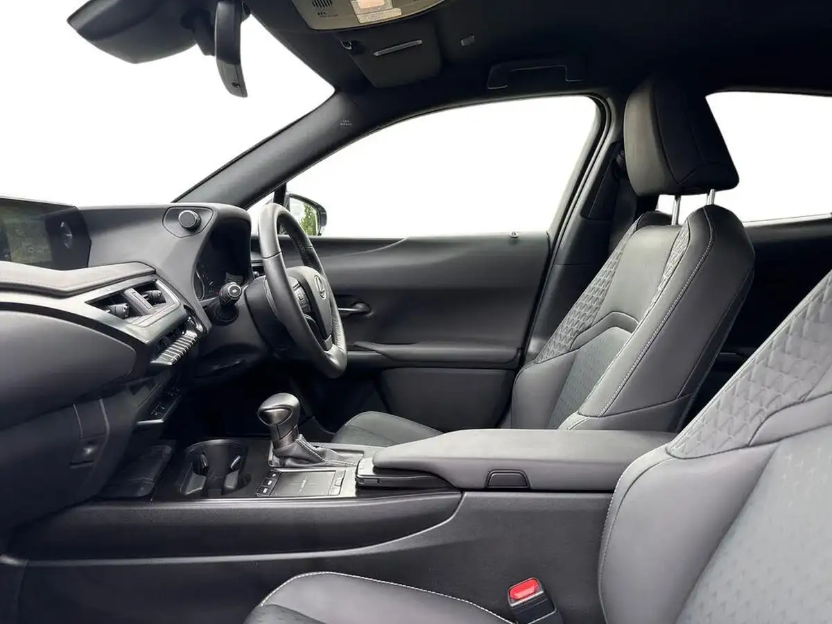 2021-lexus-ux-250h-20-ux-184bhp-without-navigation-big-15