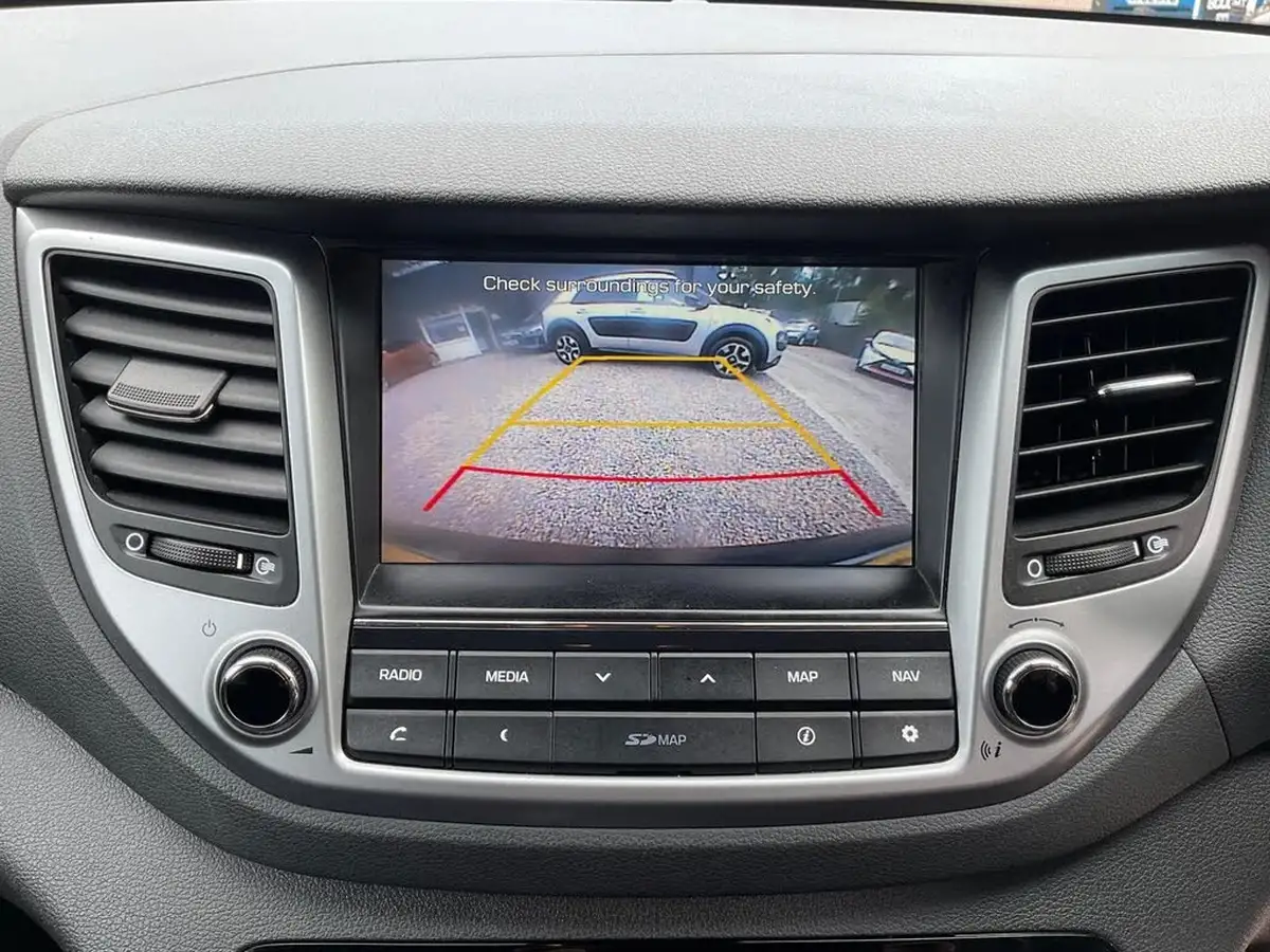 2017-hyundai-tucson-17crdi-blue-drive-se-nav-116ps-big-25