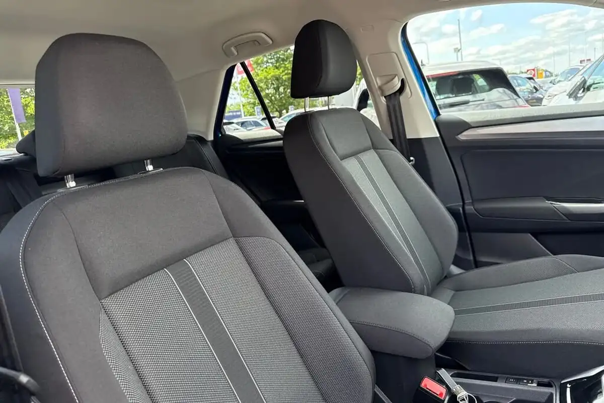 2024-volkswagen-t-roc-15-tsi-match-dsg-big-22