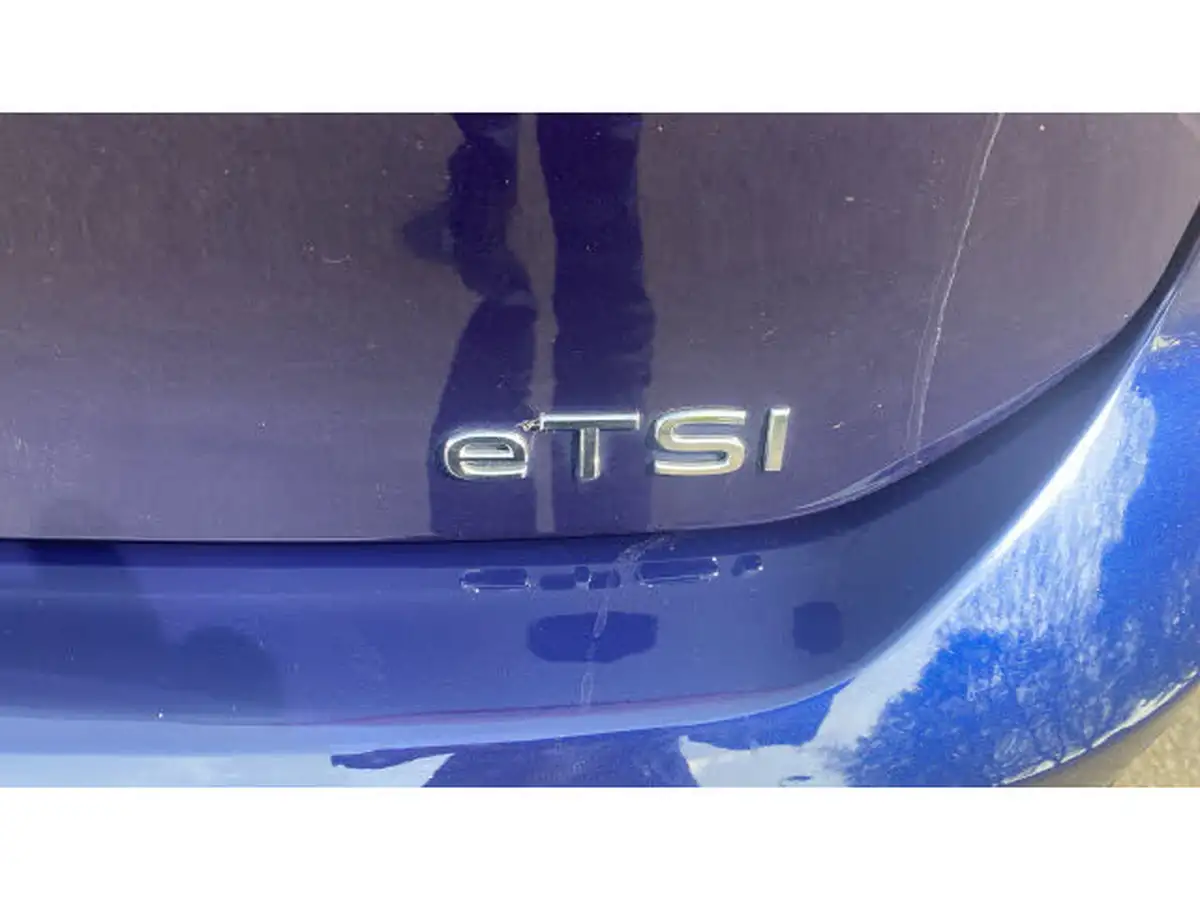 2021-volkswagen-golf-15-etsi-style-130ps-hatchback-big-22
