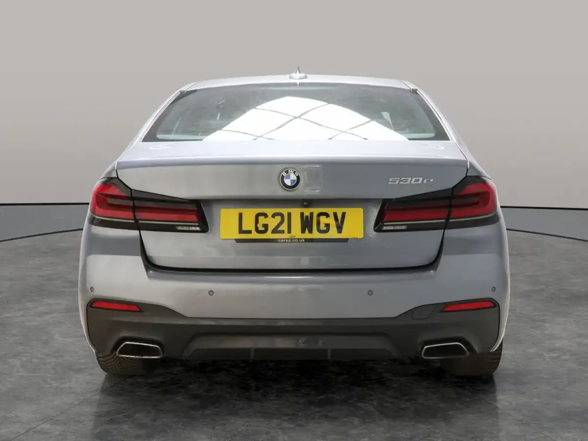 2021-bmw-5-series-20-530e-m-sport-saloon-4d-big-10