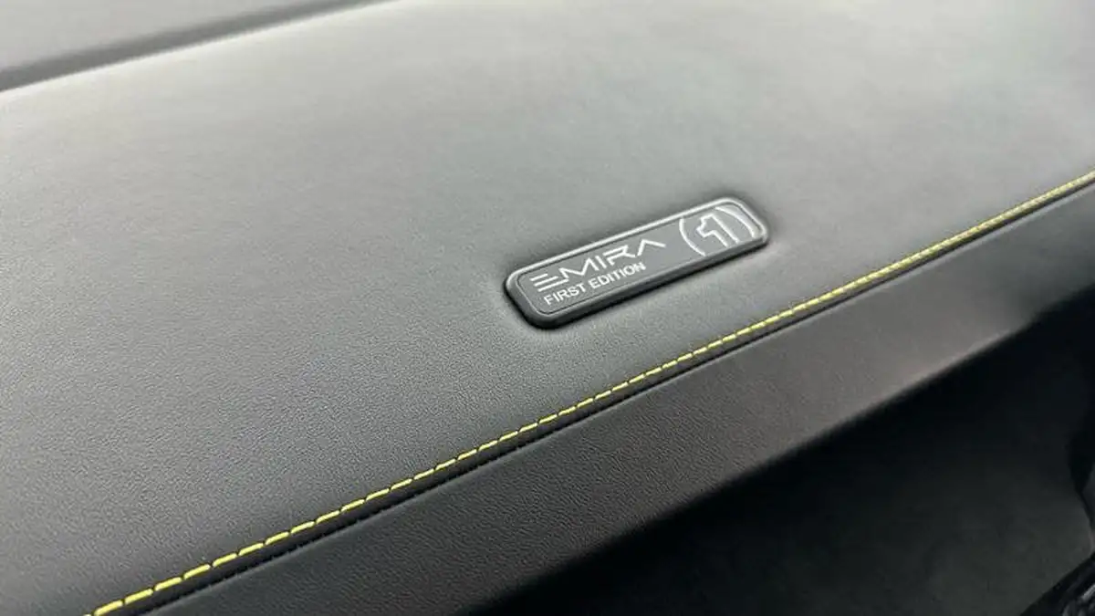 2023-lotus-emira-35-first-edition-v6-big-28