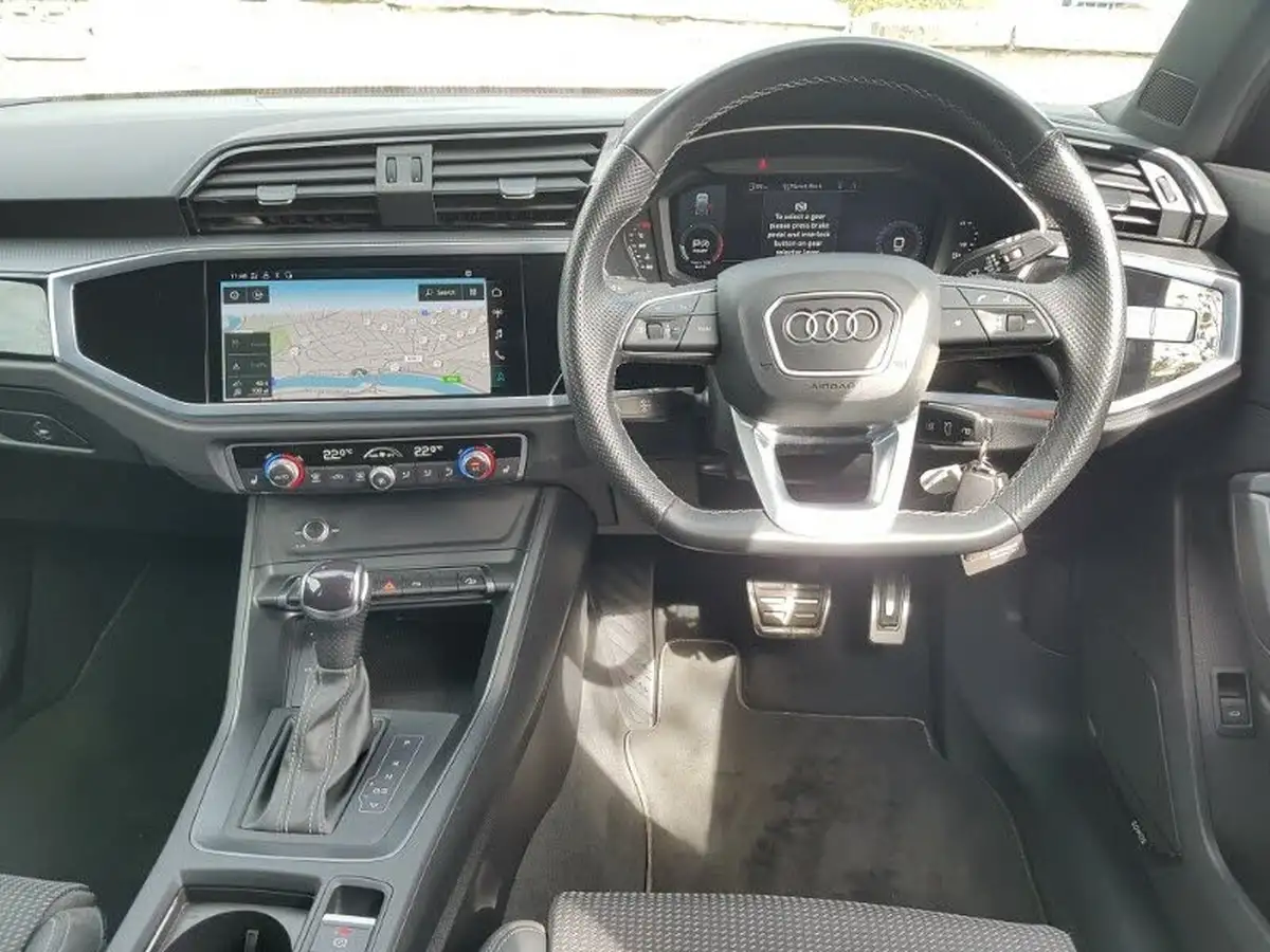 2022-audi-q3-20-40-tfsi-black-edition-station-wagon-big-6