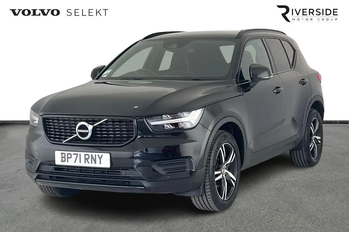 2022-volvo-xc40-15-t3-r-design-auto-big-8