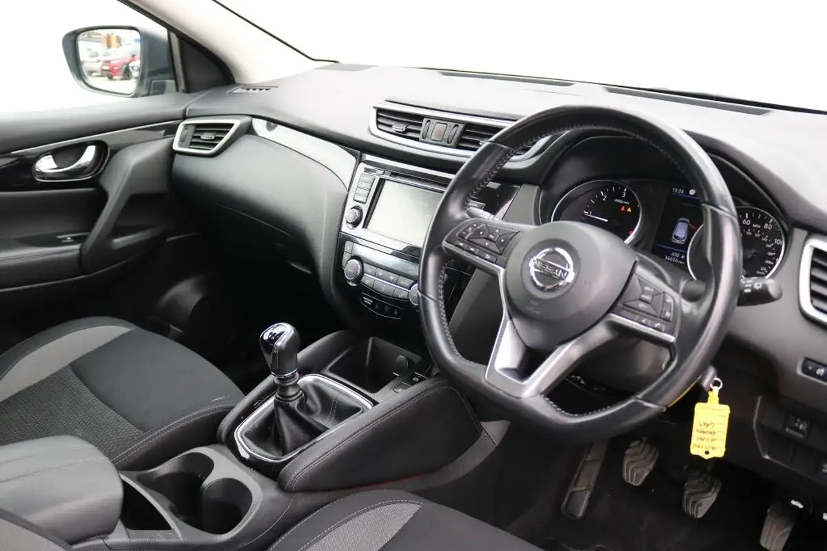 2019-nissan-qashqai-15dci-acenta-premium-heat-pack-big-22
