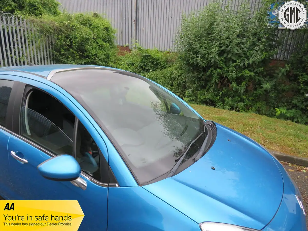 2011-citroen-c3-14-connexion-big-10