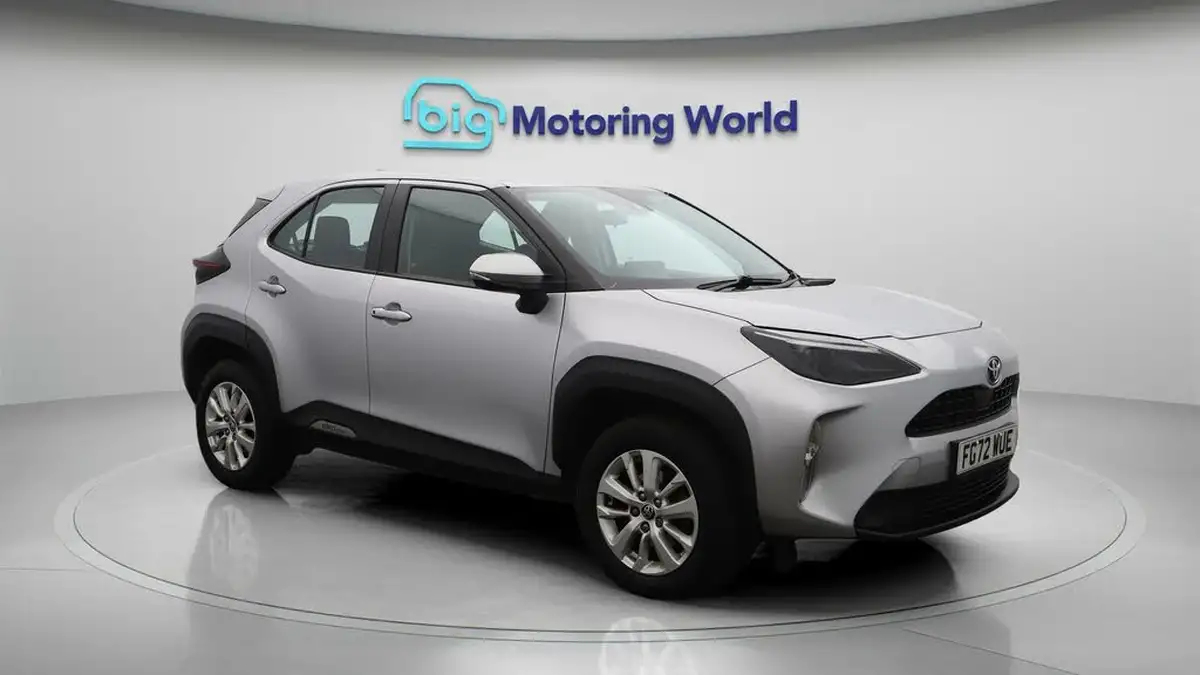 2022-toyota-yaris-cross-15-vvt-i-icon-big-1