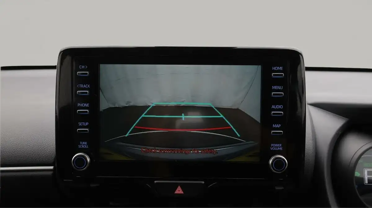 2022-toyota-yaris-cross-15-vvt-i-icon-big-25