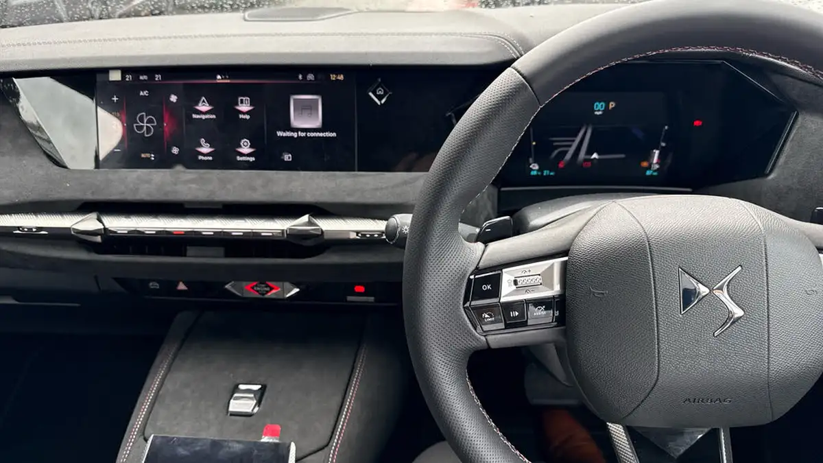 2024-ds-ds-4-e-tense-performance-line-nav-big-9