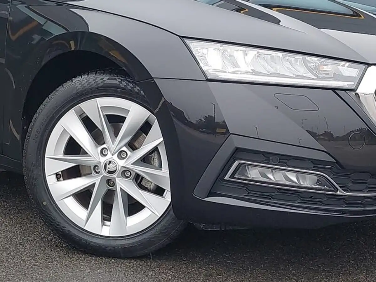 2023-skoda-octavia-20tdi-se-l-150ps-estate-dsg-big-8